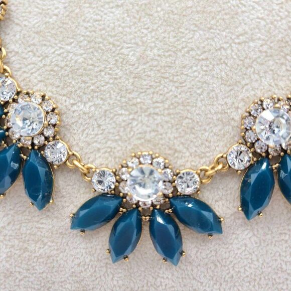 J Crew Teal Resin Clear Crystal Statement Necklace NEW!  NWOT! - Picture 2 of 9